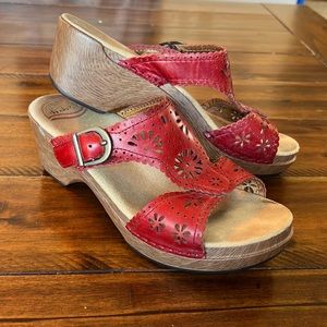 Womens Dansko Sandal